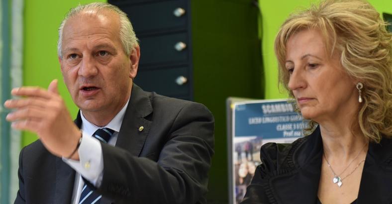 Ultime notizie di Politica in Abruzzo - ATTENTATO BERLINO: DUE BORSE STUDIO A NOME FABRIZIA Ultime notizie di Politica in Abruzzo - ATTENTATO BERLINO: DUE BORSE STUDIO A NOME FABRIZIA