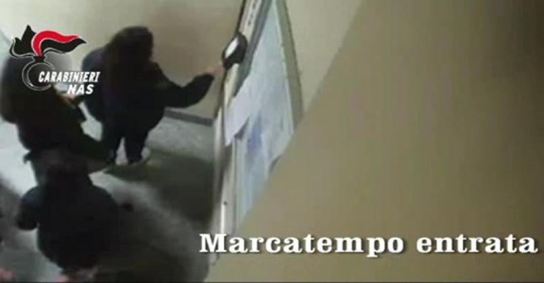notizie Abruzzo - FURBETTI CARTELLINO: DENUNCIATA INFERMIERA ASL PESCARA