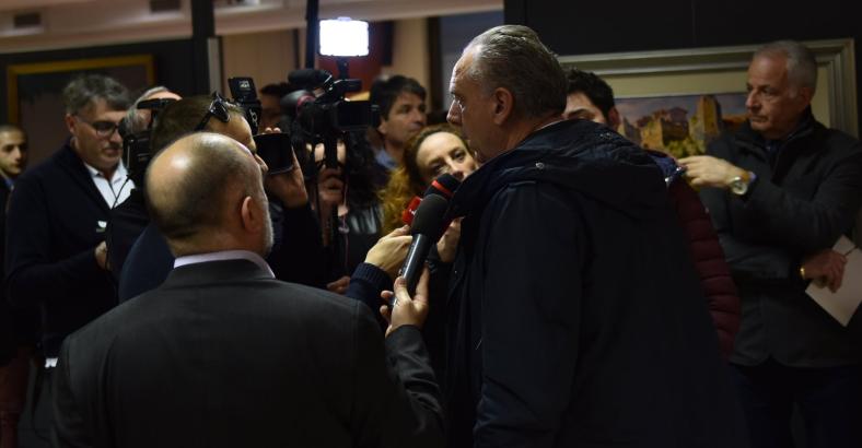 Politica Abruzzo - ELEZIONI ABRUZZO: LEGNINI, DA SCONFITTA A SPERANZA Politica Abruzzo - ELEZIONI ABRUZZO: LEGNINI, DA SCONFITTA A SPERANZA