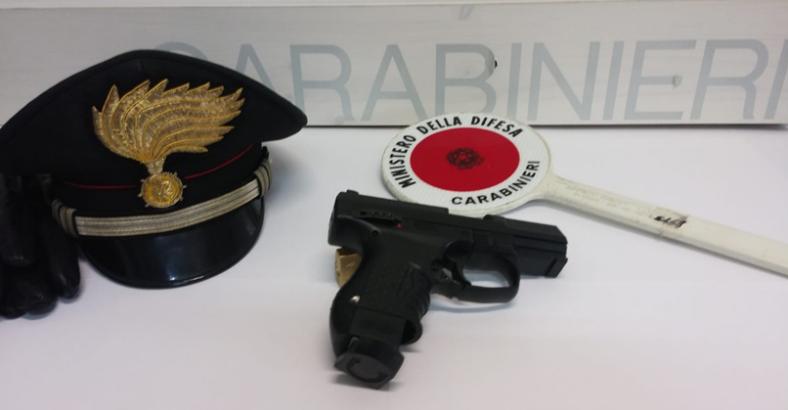 Cronaca Abruzzo - MINACCIA AMICA CON PISTOLA A GAS, DENUNCIATO 47ENNE Cronaca Abruzzo - MINACCIA AMICA CON PISTOLA A GAS, DENUNCIATO 47ENNE