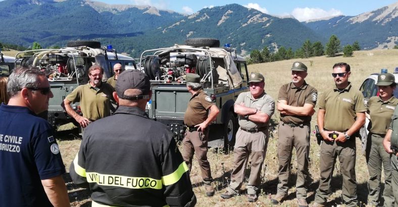Ambiente Abruzzo - PARCO ABRUZZO: GUARDIE PNALM ABILITATE ALL'ANTINCENDIO Ambiente Abruzzo - PARCO ABRUZZO: GUARDIE PNALM ABILITATE ALL'ANTINCENDIO