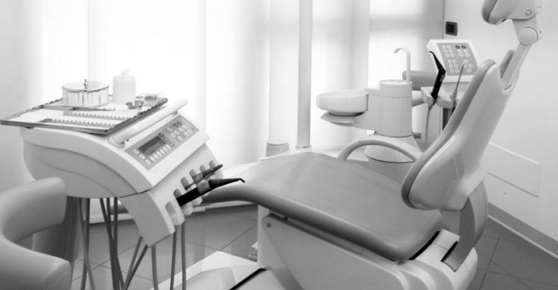 notizie Abruzzo - NAS ABRUZZO DENUNCIA MEDICI E DENTISTI ABUSIVI