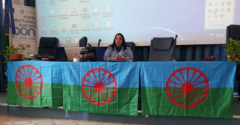 Politica Abruzzo - SEGRE: DONNE ROM CONFERISCONO PREMIO ROMANI' PHEN Politica Abruzzo - SEGRE: DONNE ROM CONFERISCONO PREMIO ROMANI' PHEN