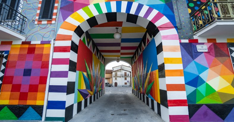 Ultime notizie di Cultura in Abruzzo - ARTE: MURALE AIELLI IN CLASSIFICA DEI PIU' BELLI AL MONDO Ultime notizie di Cultura in Abruzzo - ARTE: MURALE AIELLI IN CLASSIFICA DEI PIU' BELLI AL MONDO
