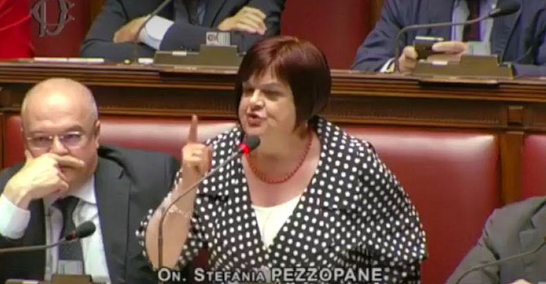 Politica Abruzzo - A14: ON. PEZZOPANE, ORMAI SITUAZIONE DA INCUBO Politica Abruzzo - A14: ON. PEZZOPANE, ORMAI SITUAZIONE DA INCUBO