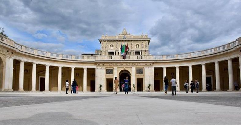 Politica Abruzzo - REGIONE ABRUZZO: NUOVO SITO WEB E PIU' SOCIAL PER IL CONSIGLIO Politica Abruzzo - REGIONE ABRUZZO: NUOVO SITO WEB E PIU' SOCIAL PER IL CONSIGLIO