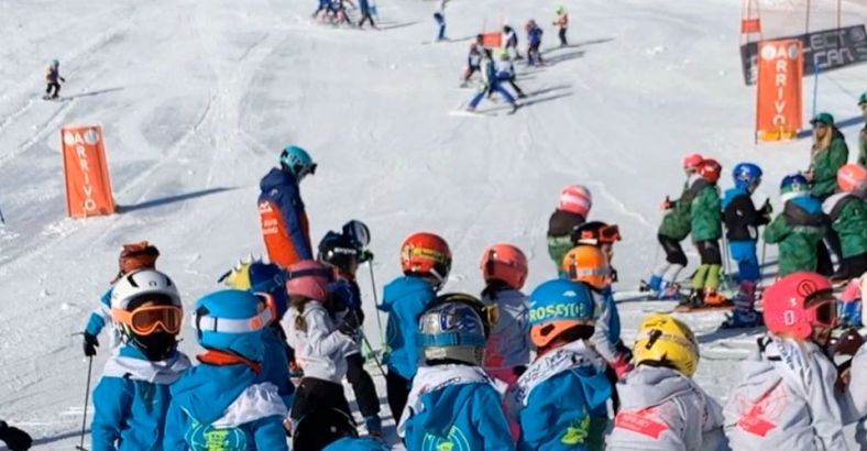 Ultime notizie di Sport in Abruzzo - NEVE: PICCOLI ATLETI APRONO IL CRITERIUM MINISCI A ROCCARASO Ultime notizie di Sport in Abruzzo - NEVE: PICCOLI ATLETI APRONO IL CRITERIUM MINISCI A ROCCARASO