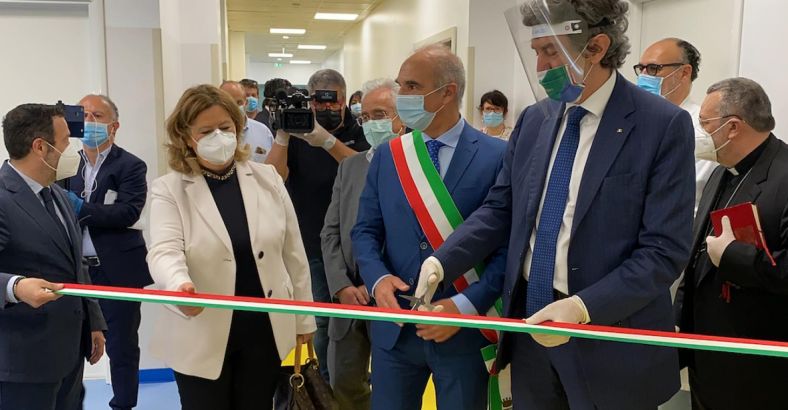 Politica Abruzzo - CORONAVIRUS: PRIMI 32 POSTI LETTO A COVID HOSPITAL PESCARA Politica Abruzzo - CORONAVIRUS: PRIMI 32 POSTI LETTO A COVID HOSPITAL PESCARA
