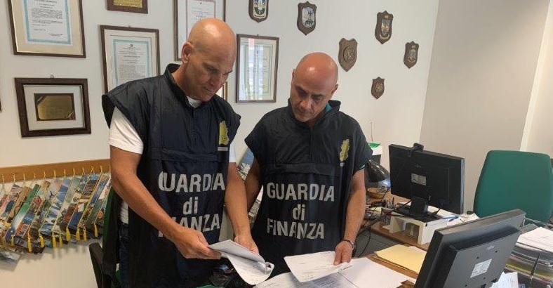 Cronaca Abruzzo - SEQUESTRATI 40MILA EURO AD EX DIPENDENTE POSTE ITALIANE Cronaca Abruzzo - SEQUESTRATI 40MILA EURO AD EX DIPENDENTE POSTE ITALIANE