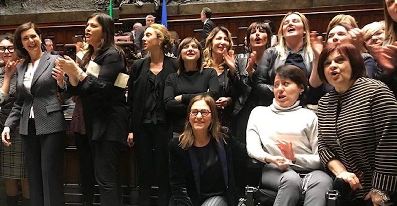 Politica Abruzzo - MORTE JOLE SANTELLI: IL CORDOGLIO ON. STEFANIA PEZZOPANE Politica Abruzzo - MORTE JOLE SANTELLI: IL CORDOGLIO ON. STEFANIA PEZZOPANE