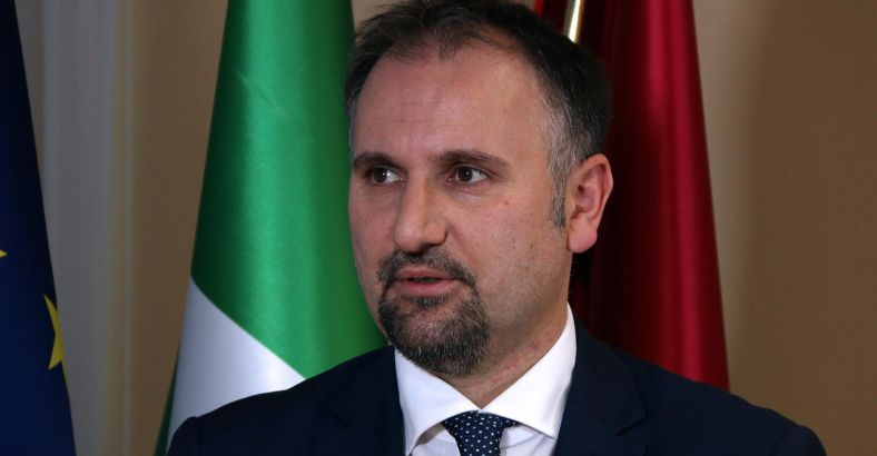 Ultime notizie di Economia in Abruzzo - ABRUZZO: APPROVATA LEGGE A SOSTEGNO COMPARTO SCI Ultime notizie di Economia in Abruzzo - ABRUZZO: APPROVATA LEGGE A SOSTEGNO COMPARTO SCI