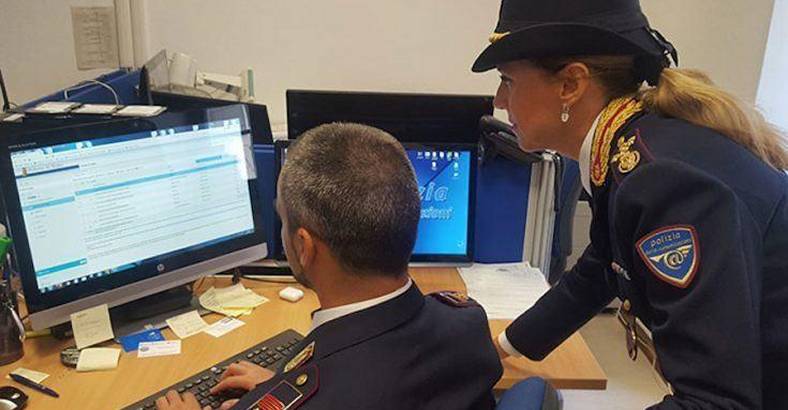 Ultime notizie di Cronaca in Abruzzo - CYBER CRIME: ABRUZZO, BILANCIO 2020 POLIZIA POSTALE L'AQUILA Ultime notizie di Cronaca in Abruzzo - CYBER CRIME: ABRUZZO, BILANCIO 2020 POLIZIA POSTALE L'AQUILA
