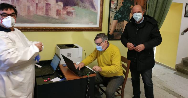 Ultime notizie di Cronaca in Abruzzo - CORONAVIRUS: SALGONO A 71 CASI IN FOCOLAIO PIZZOFERRATO Ultime notizie di Cronaca in Abruzzo - CORONAVIRUS: SALGONO A 71 CASI IN FOCOLAIO PIZZOFERRATO