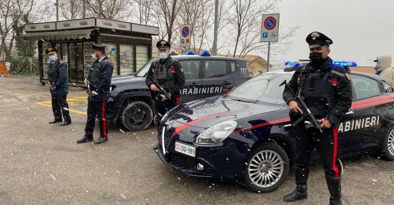 Ultime notizie di Cronaca in Abruzzo - CORONAVIRUS: VIOLANO QUARANTENA PER FARE SPESE, 2 DENUNCE Ultime notizie di Cronaca in Abruzzo - CORONAVIRUS: VIOLANO QUARANTENA PER FARE SPESE, 2 DENUNCE