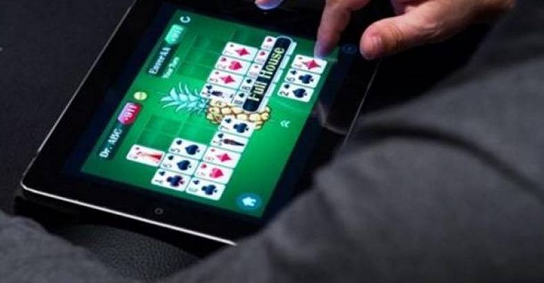 Ultime notizie di Cronaca in Abruzzo - GIOCA A POKER CON CONTO POSTEPAY CLONATO, DENUNCIATO Ultime notizie di Cronaca in Abruzzo - GIOCA A POKER CON CONTO POSTEPAY CLONATO, DENUNCIATO
