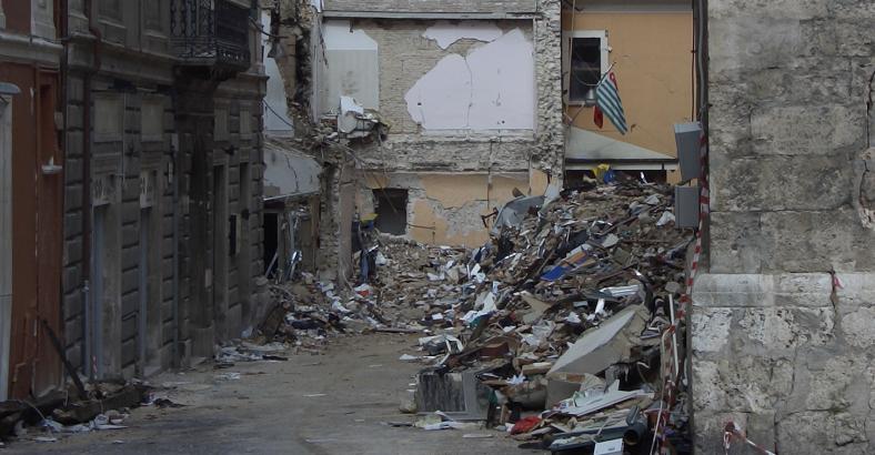 10 anni terremoto Abruzzo - 6 aprile 2009 - foto 10
