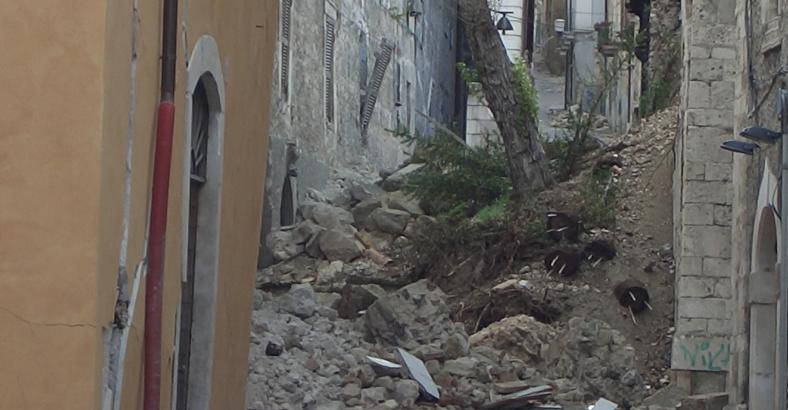 10 anni terremoto Abruzzo - 6 aprile 2009 - foto 12