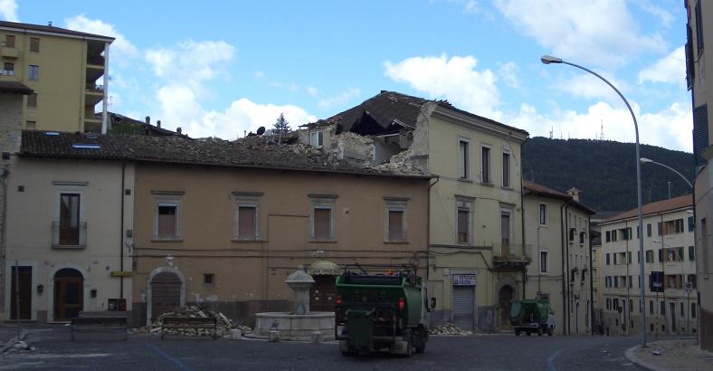 10 anni terremoto Abruzzo - 6 aprile 2009 - foto 14