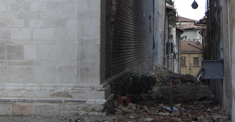 10 anni terremoto Abruzzo - 6 aprile 2009 - foto 2