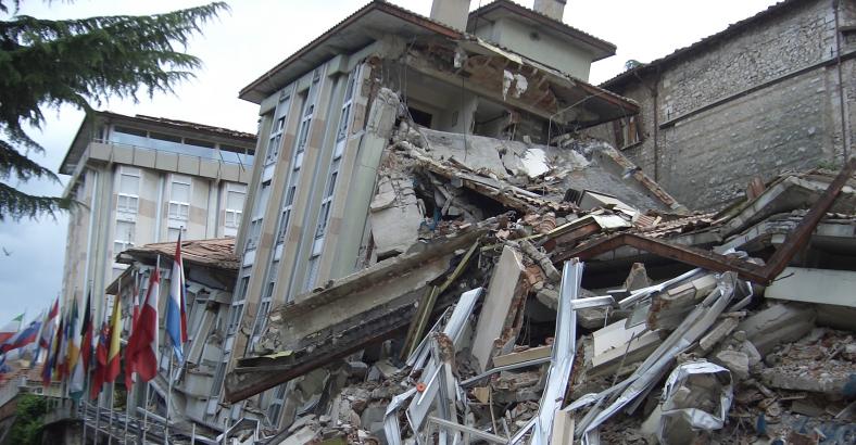 10 anni terremoto Abruzzo - 6 aprile 2009 - foto 22