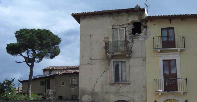 10 anni terremoto Abruzzo - 6 aprile 2009 - foto 23