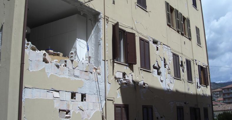 10 anni terremoto Abruzzo - 6 aprile 2009 - foto 27