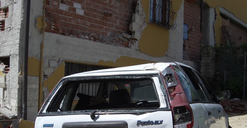 10 anni terremoto Abruzzo - 6 aprile 2009 - foto 30