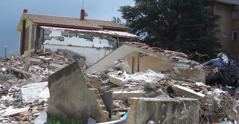 10 anni terremoto Abruzzo - 6 aprile 2009 - foto 36