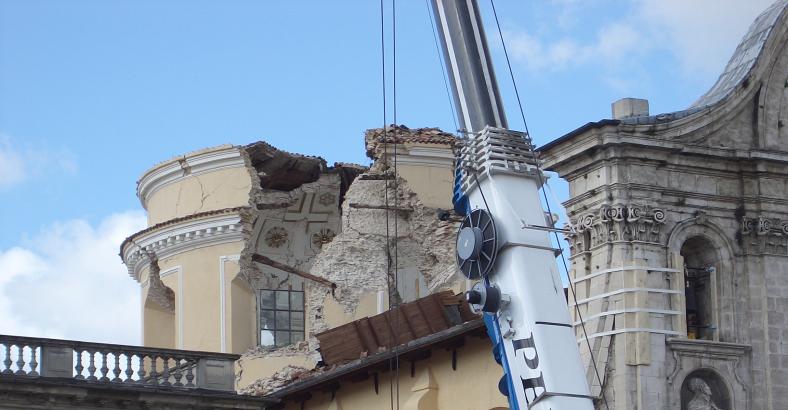 10 anni terremoto Abruzzo - 6 aprile 2009 - foto 6