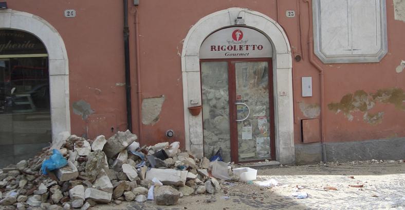 10 anni terremoto Abruzzo - 6 aprile 2009 - foto 8
